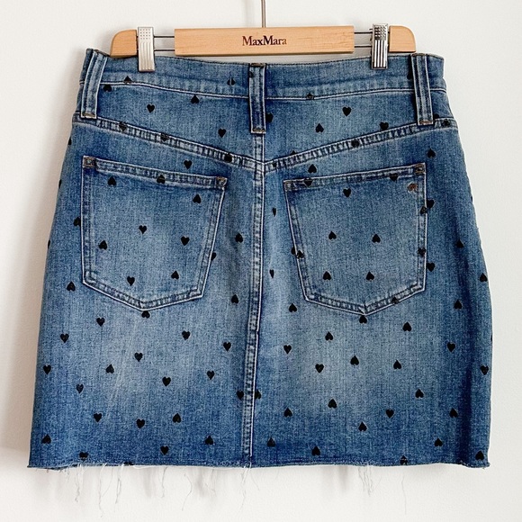• NWT! • Madewell mid wash denim mini skirt with black hearts print - Picture 2 of 6